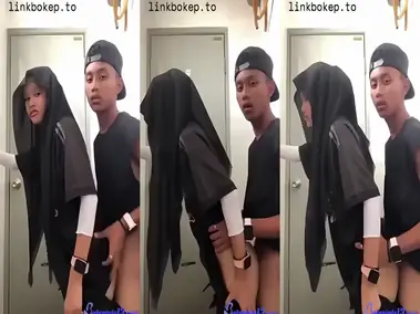 Gadis Cantik Pasrah Goyang Kasur Bareng Pacar
