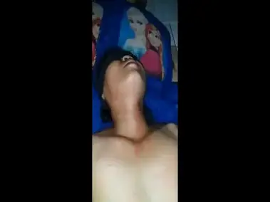 Gadis Istri Cantik Pasrah Goyang Kasur Tidur